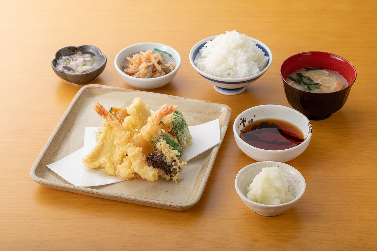てんぷら専門 田正｜燕三条駅近く｜高級天ぷら店さながらの揚げたての天ぷらをリーズナブルに。